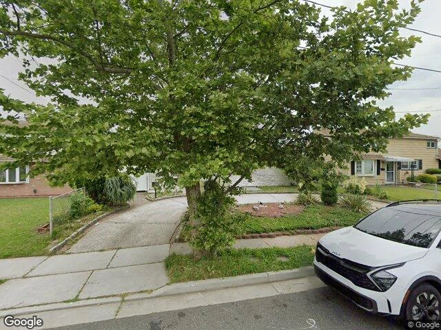 House image located at Carteret, NJ 07008