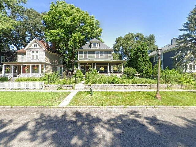 House image located at Saint Paul, MN 55102