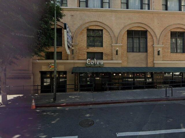 House image located at Tonganoxie, KS 66086