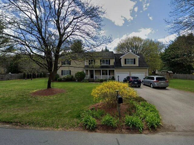 House image located at Brookline, NH 03033