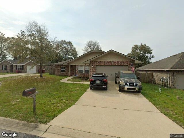 House image located at Crestview, FL 32539