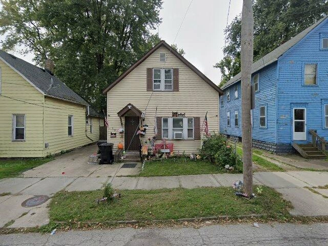 House image located at Cleveland, OH 44109