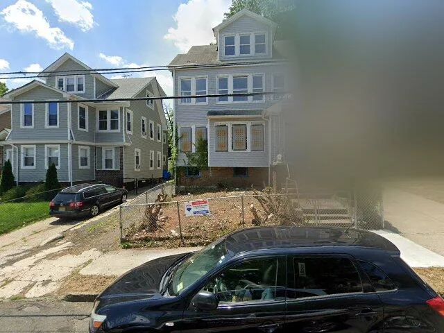 House image located at Newark, NJ 07112