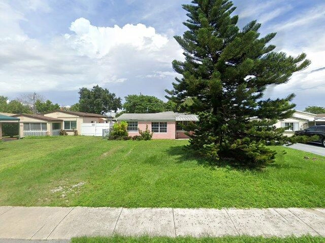 House image located at Miami, FL 33162