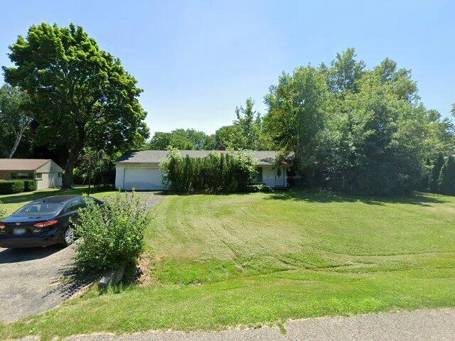 House image located at West Bloomfield, MI 48322