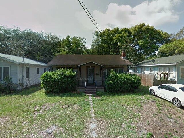 House image located at Tampa, FL 33604