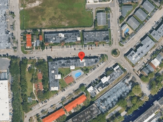 House image located at Miami, FL 33181