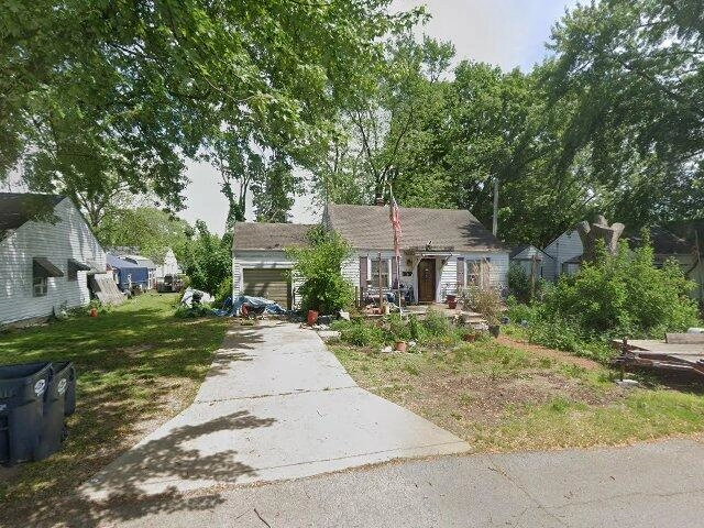 House image located at Anderson, IN 46013
