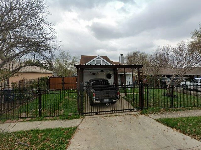 House image located at San Antonio, TX 78228