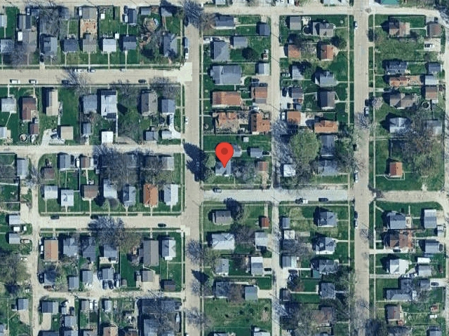 House image located at Davenport, IA 52802