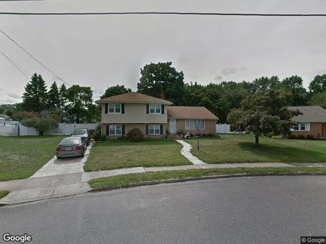 House image located at Burlington, NJ 08016