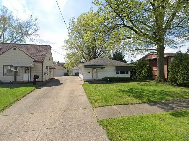 House image located at Akron, OH 44312