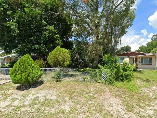 House image located at Saint Petersburg, FL 33705