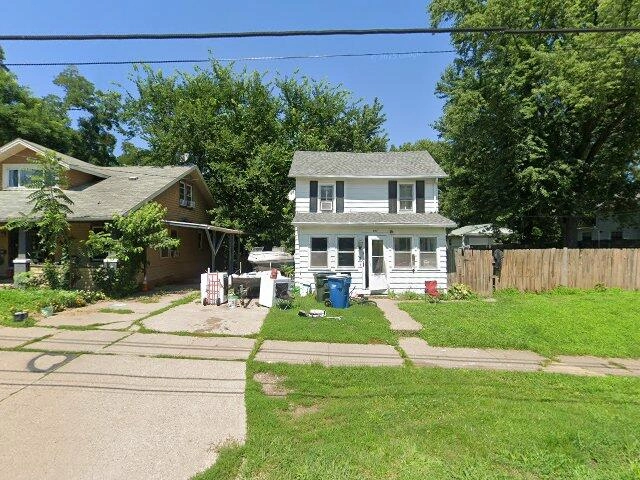 House image located at Muscatine, IA 52761