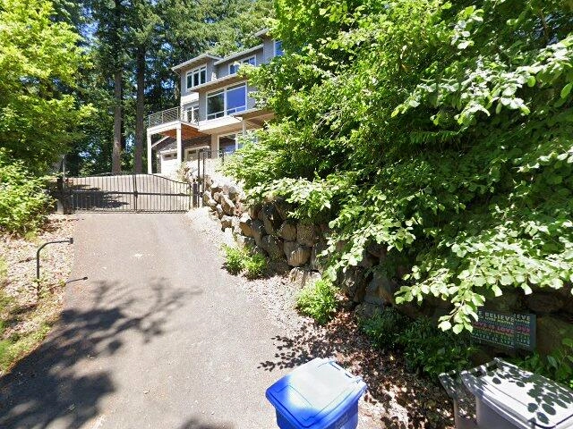 House image located at Portland, OR 97239