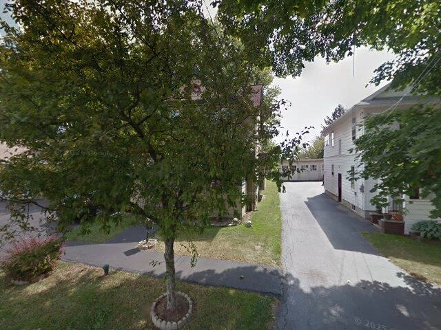 House image located at Syracuse, NY 13208