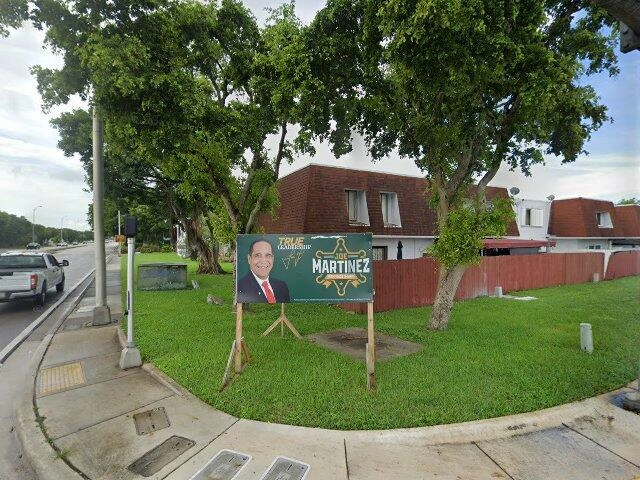 House image located at Miami, FL 33172