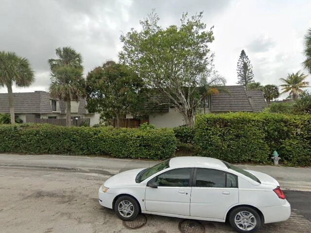 House image located at West Palm Beach, FL 33401