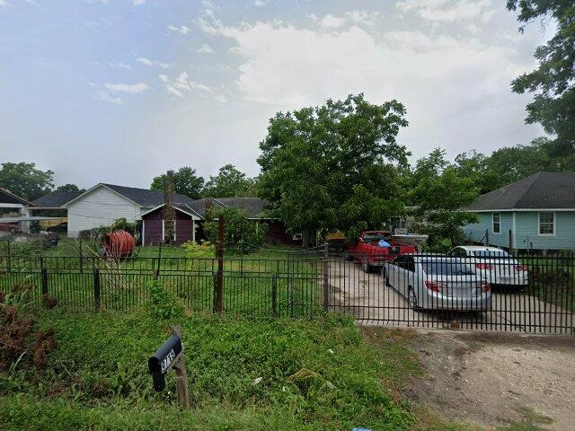 House image located at Wonder Lake, IL 60097