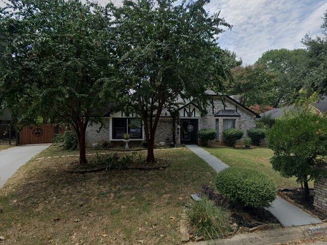 House image located at Arlington, TX 76006