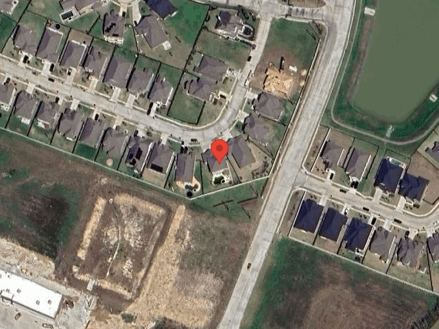 House image located at Alvin, TX 77511