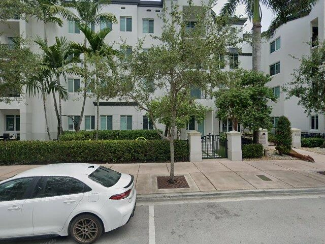 House image located at Miami, FL 33166