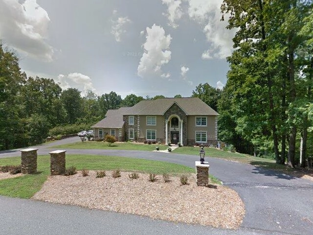 House image located at Martinsville, VA 24112