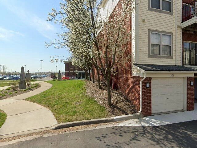 House image located at Troy, MI 48084