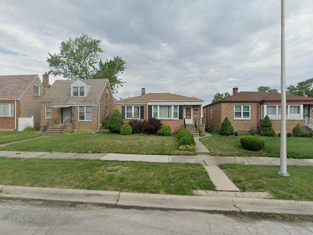 House image located at Riverdale, IL 60827