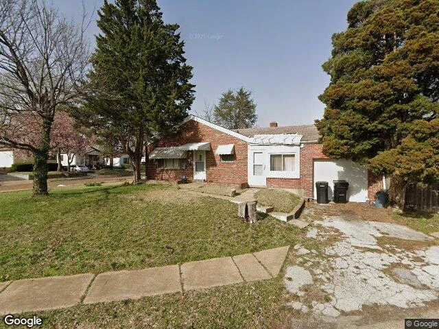 House image located at Saint Louis, MO 63132