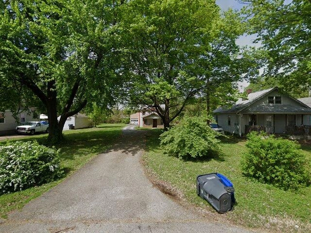 House image located at Louisville, KY 40218