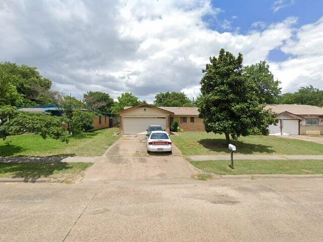 House image located at Arlington, TX 76010