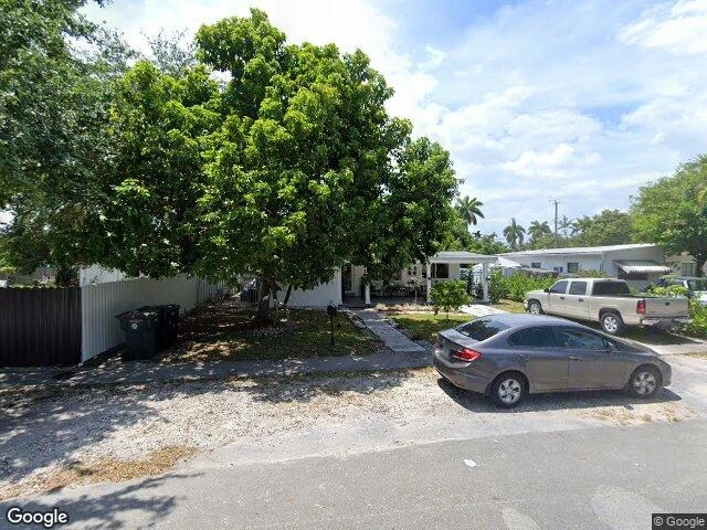 House image located at Miami, FL 33166