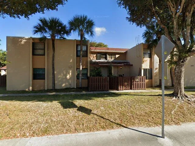 House image located at Miami, FL 33172