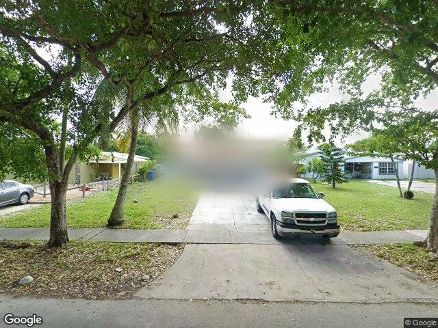 House image located at Miami, FL 33162