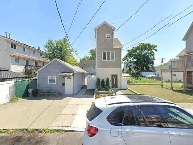 House image located at Staten Island, NY 10306