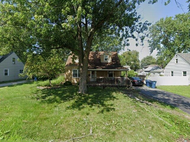 House image located at Midlothian, IL 60445