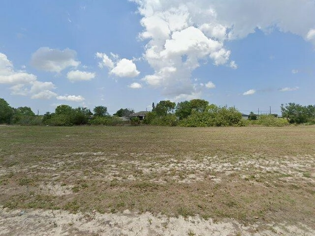 House image located at Trenton, FL 32693