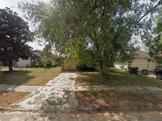 House image located at Houston, TX 77014