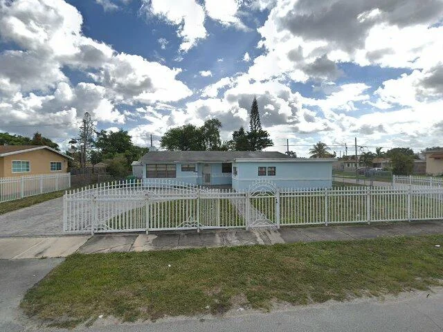 House image located at Miami, FL 33169