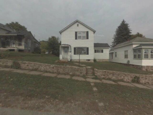 House image located at Iron Mountain, MI 49801