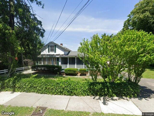 House image located at Bayport, NY 11705