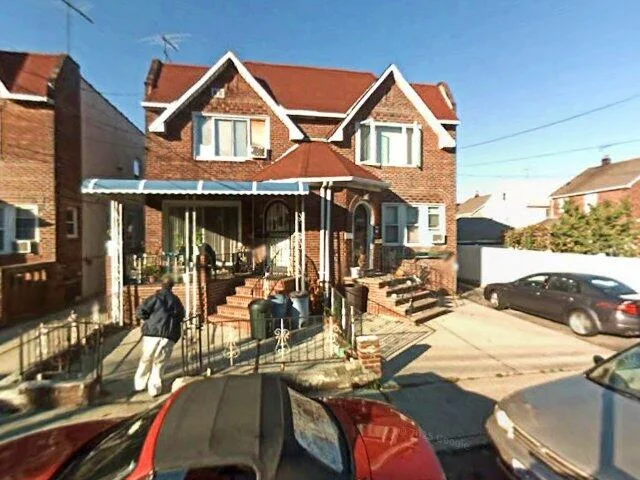 House image located at Oakland Gardens, NY 11364