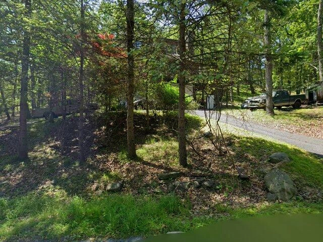 House image located at Henryville, PA 18332