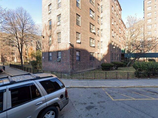 House image located at Los Angeles, CA 90003