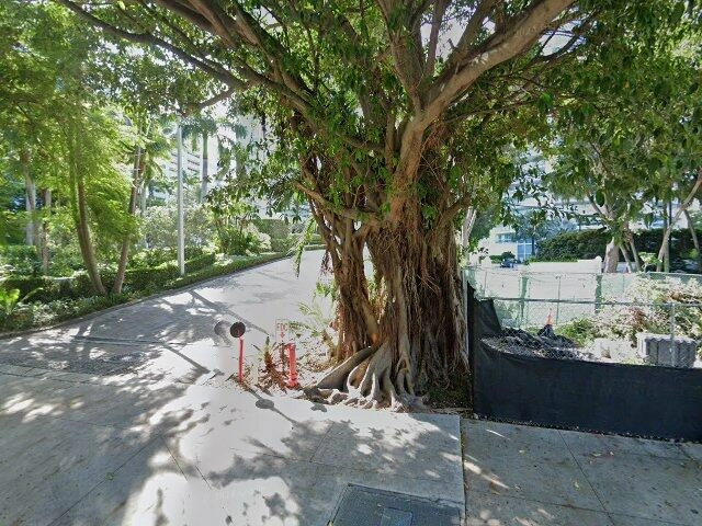 House image located at Miami, FL 33129