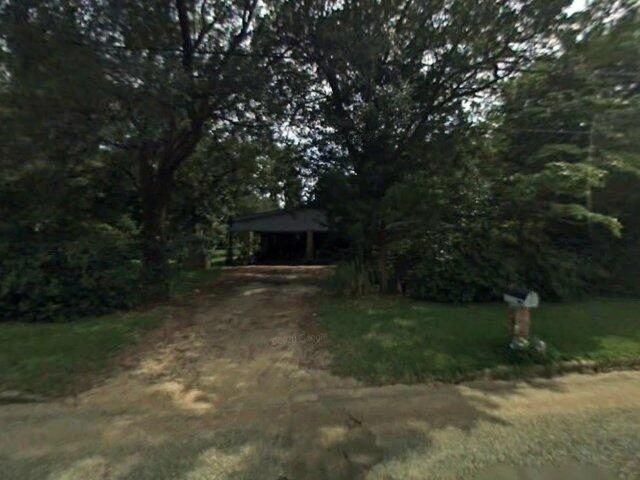 House image located at Crestview, FL 32536