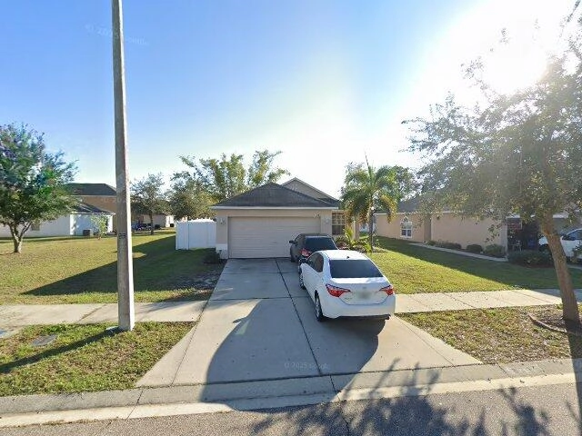 House image located at Ruskin, FL 33570