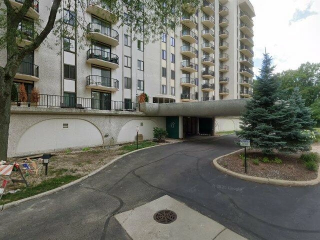 House image located at Wood Dale, IL 60191