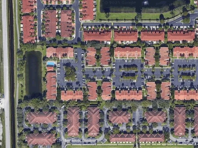 House image located at Miami, FL 33178